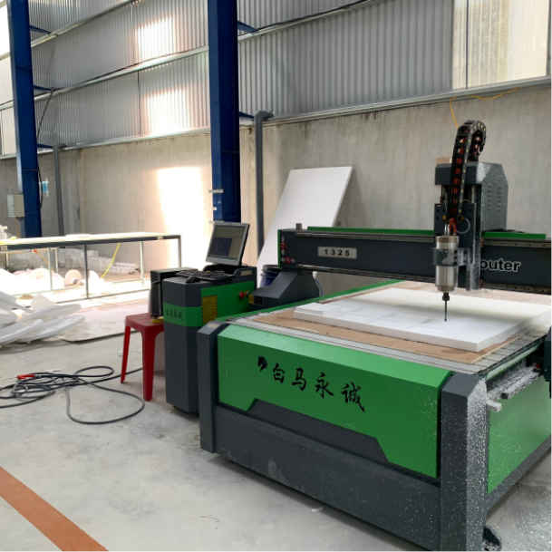Máy phay CNC tự động